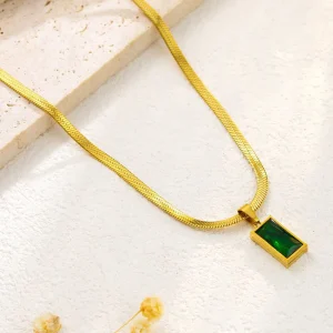 emerald pendant